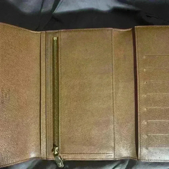 Louis Vuitton Monogram Wallet w/COA - Picture 3 of 11